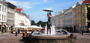 Tartu by Daina K